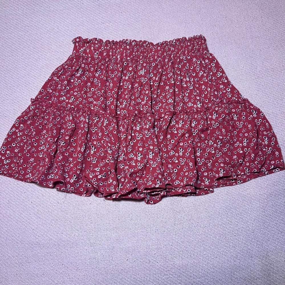Princess Polly Red Floral Smocked Mini Skirt Ruffle Tiered Ditsy Print Size 4